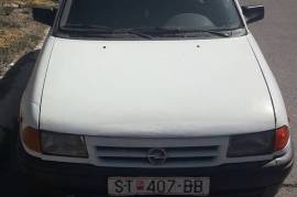 Opel Astra 1.7 Dizel 1993 god vo ODLICNA SOSTOJBA 