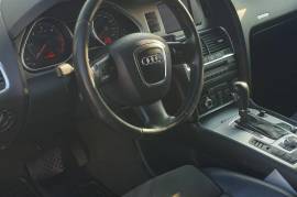 AUDI Q7 3.0 TDI 2006 GOD.