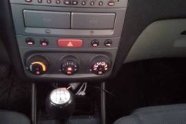 Alfa Romeo 147 1.9 JTD 2003 godina