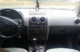 Ford Fusion 1.4 Tdci 2003 godina