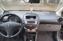 Peugeot 107 1.0 benzin 2005 godina