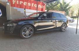 Audi A4 2.0 TDI 2009 godina