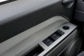 Jeep Compass 2.4 benzin 4x4 2007 god.