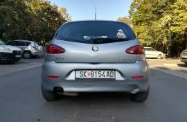 Alfa Romeo 147 1.9 jtd 2001 god.