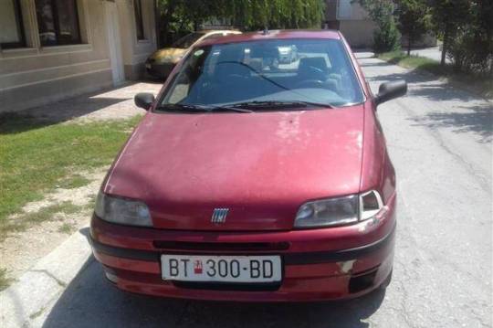 Fiat Punto 1.3 benzin 1995 godina