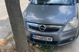 Opel Zafira 1.9 CDTI 2008 godina OPC line